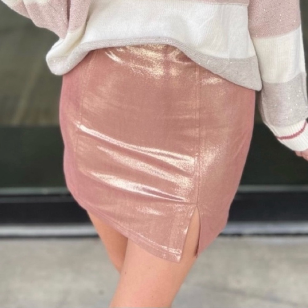 Main Strip | Fingers Crossed Skirt | NWT!